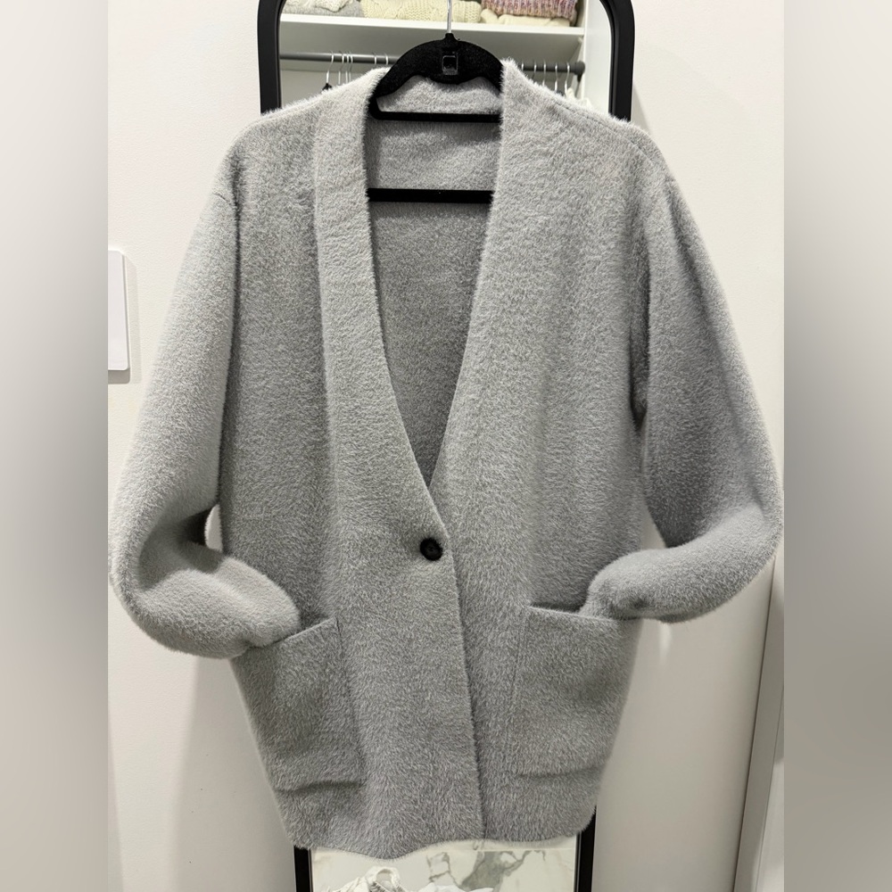 Cozy Gray oversized Cardigan with Pockets